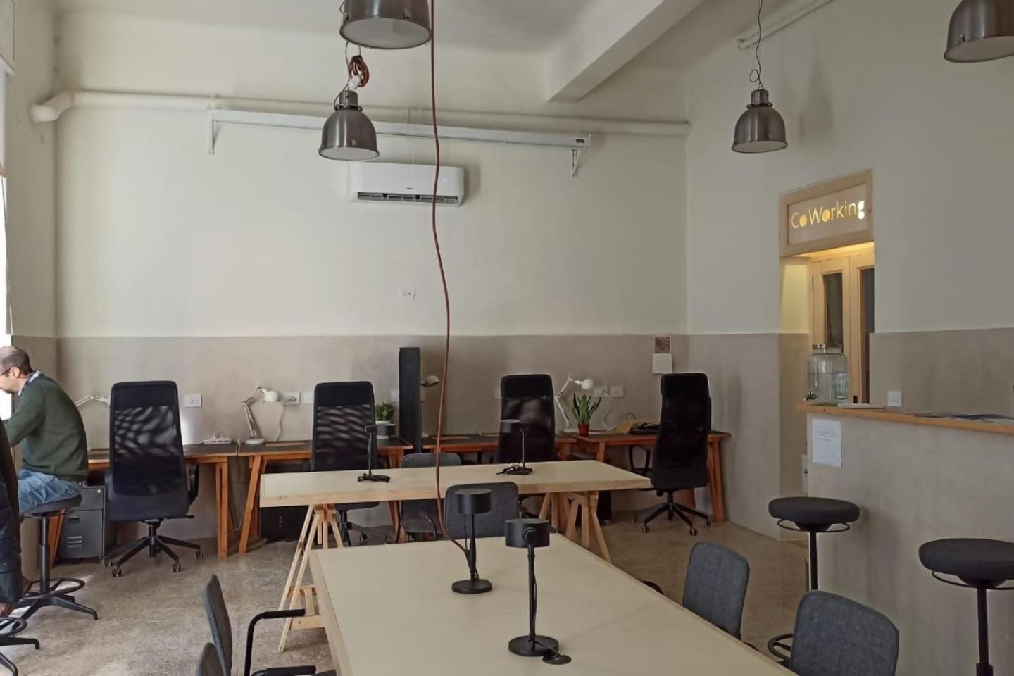 Lostabile Guesthouse & Coworking Бари Экстерьер фото